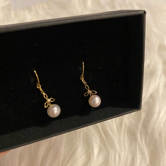 ‼️SOLD ON IG‼️Akoya Cultured Pearl 5.5mm-6.0mm with 18K Gold, 0.01CT diamond - Picture 3 of 12